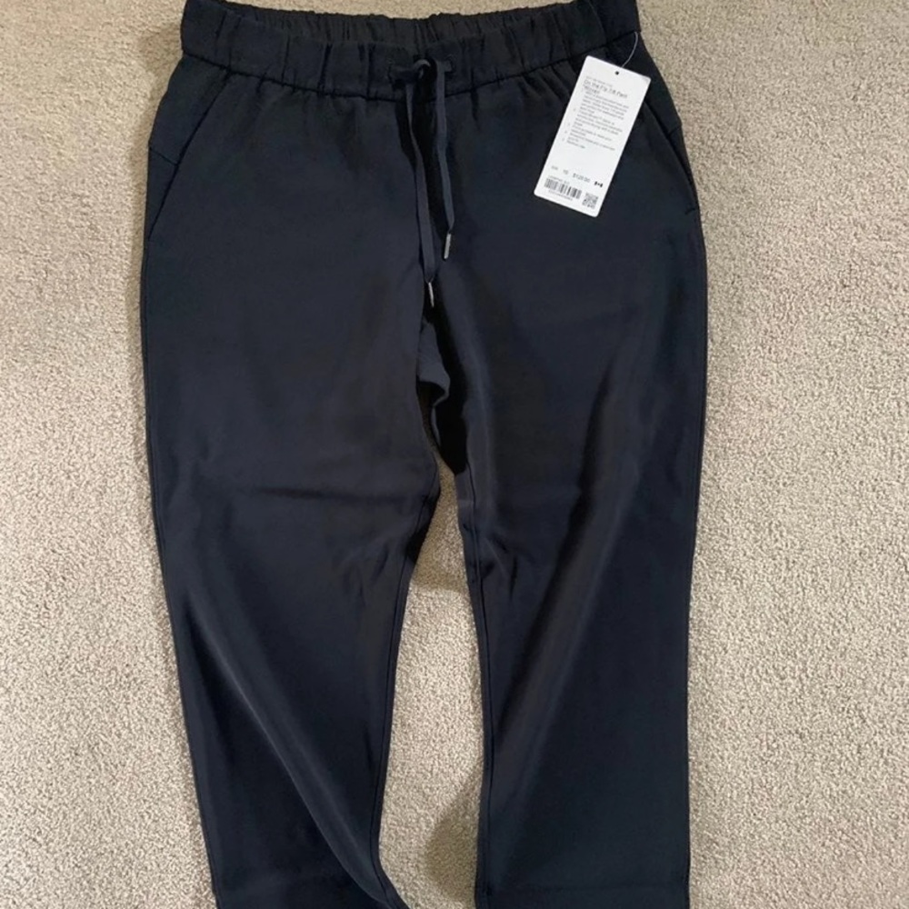 Lululemon on the fly pant